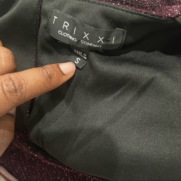 TRIXXI Juniors Dark Purple Sequin Elbow Sleeve Cut Out Dress Size Small Bodycon - Picture 5 of 7